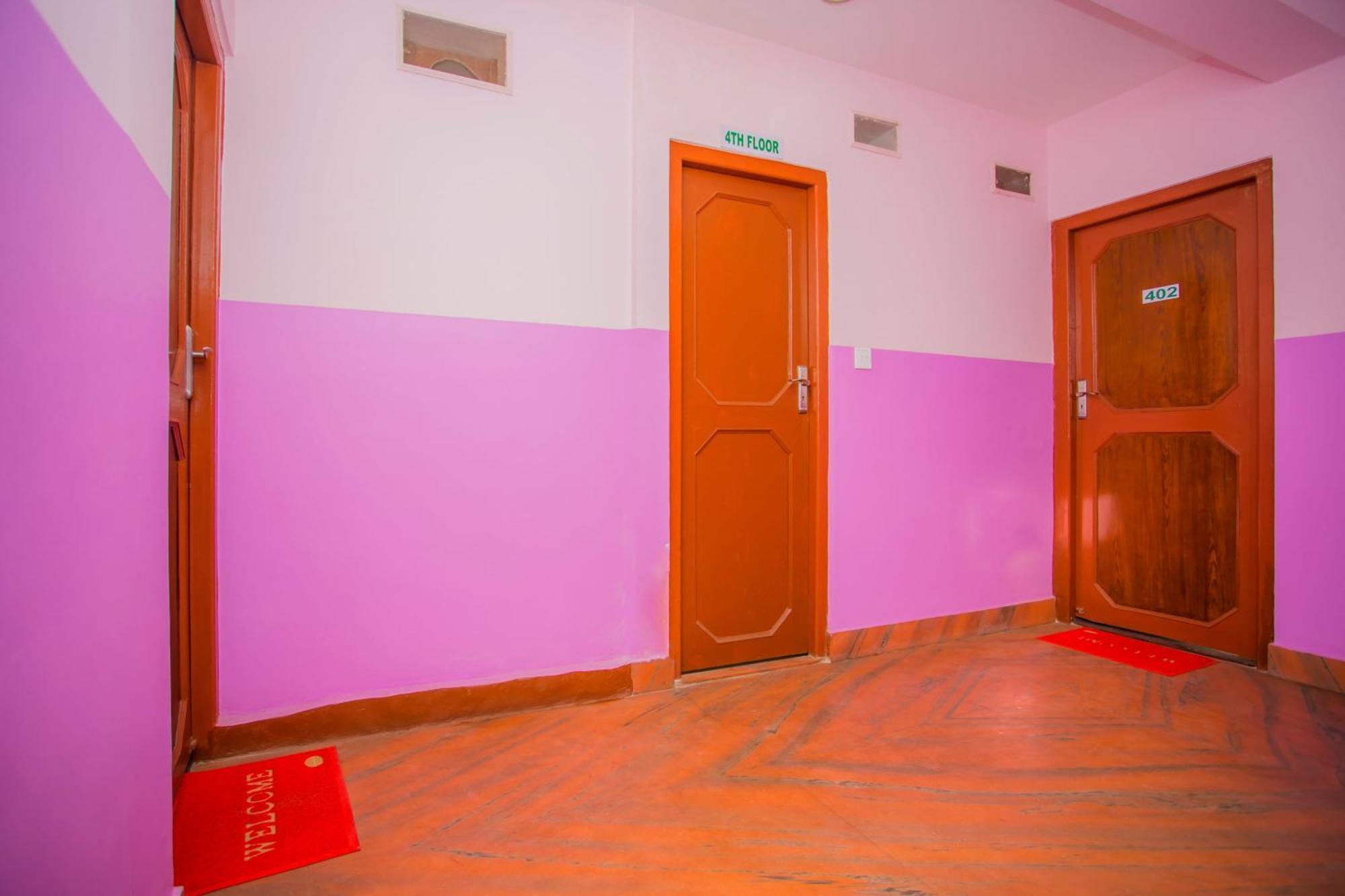 Oyo 297 Hotel Aayam 加德满都 外观 照片